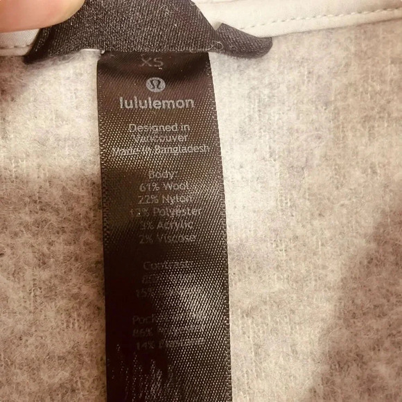 Lululemon Tundra Trek Full Zip Hooded Jacket - Picture 4 of 15